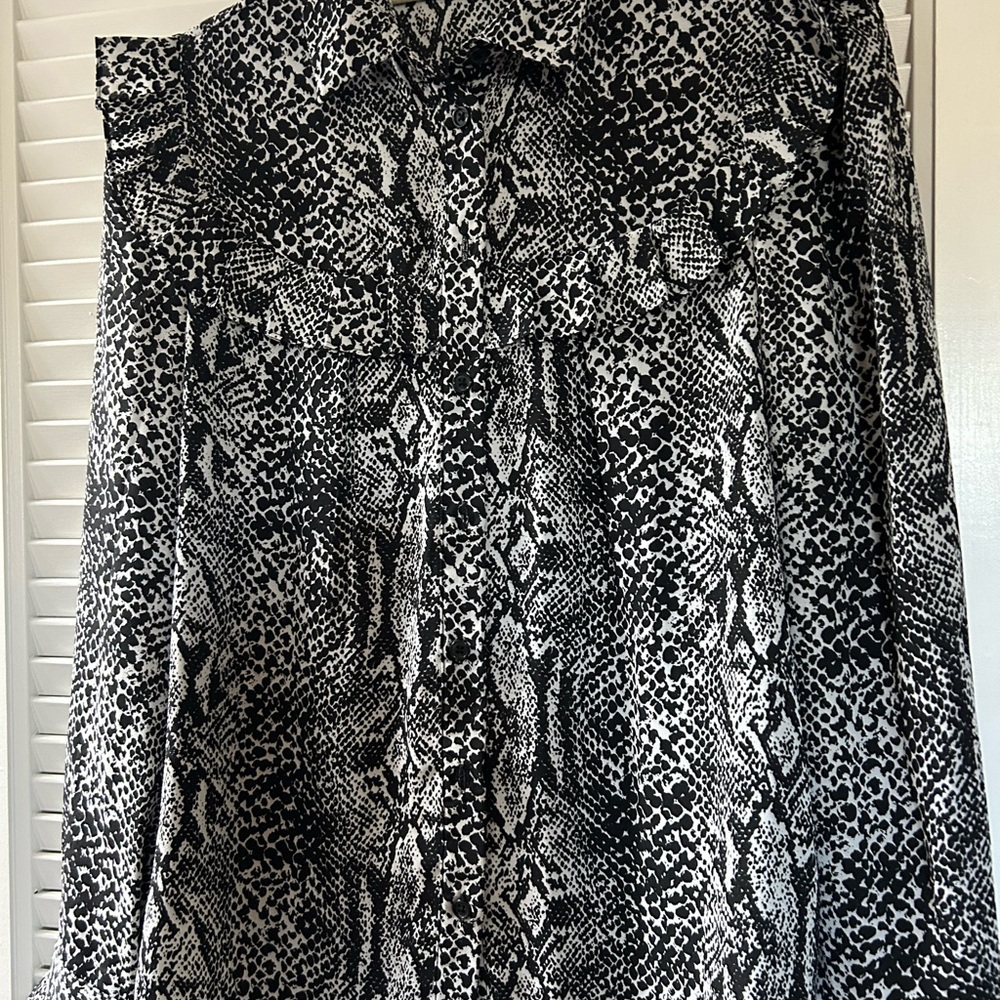 Cute snake print blouse!
